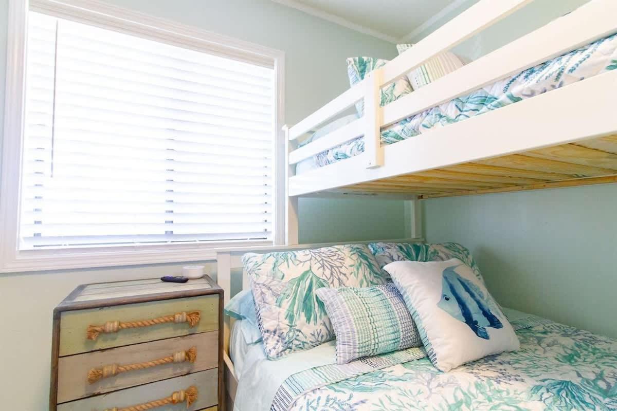 Beach Harbour 16 @ The Carolina Beach Boardwalk - Full Remodel! Eksteriør billede