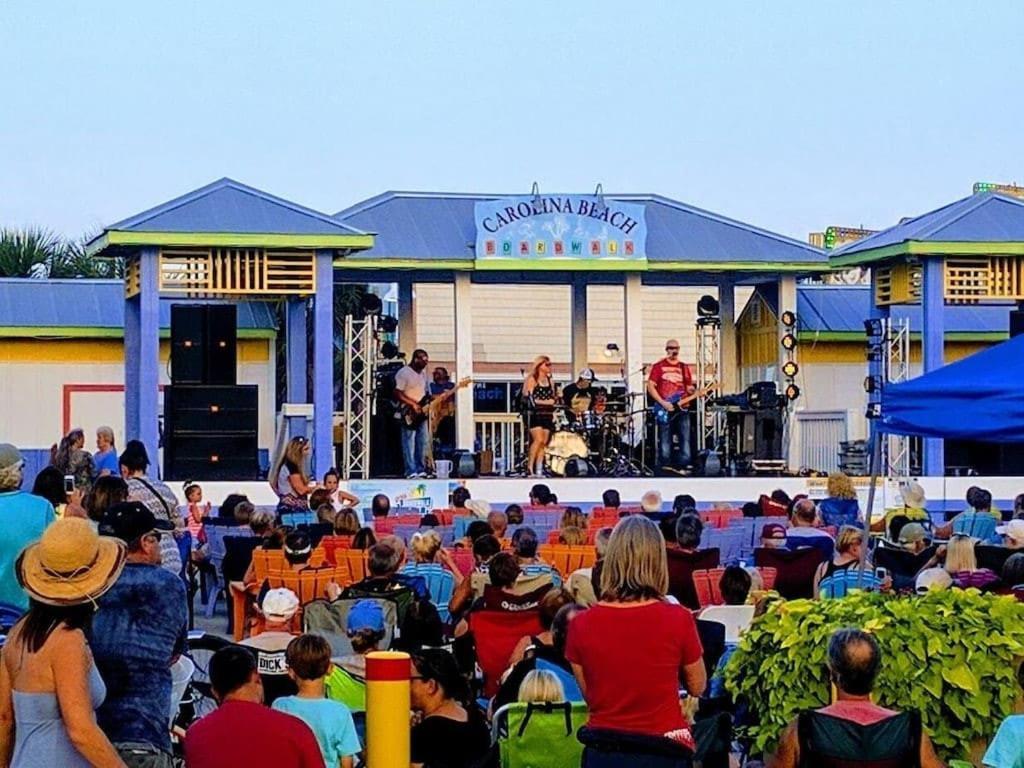 Beach Harbour 16 @ The Carolina Beach Boardwalk - Full Remodel! Eksteriør billede